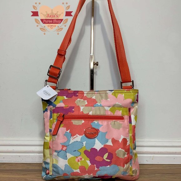 🧡Coach Fabric-Nylon Crossbody Bag🧡